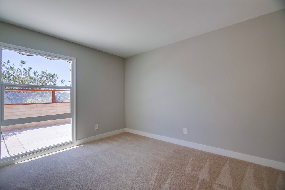 Virtual tour photo 35 of 49 for 2046 Whinchat St