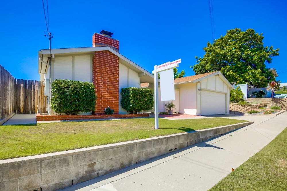 Virtual tour photo 4 of 49 for 2046 Whinchat St