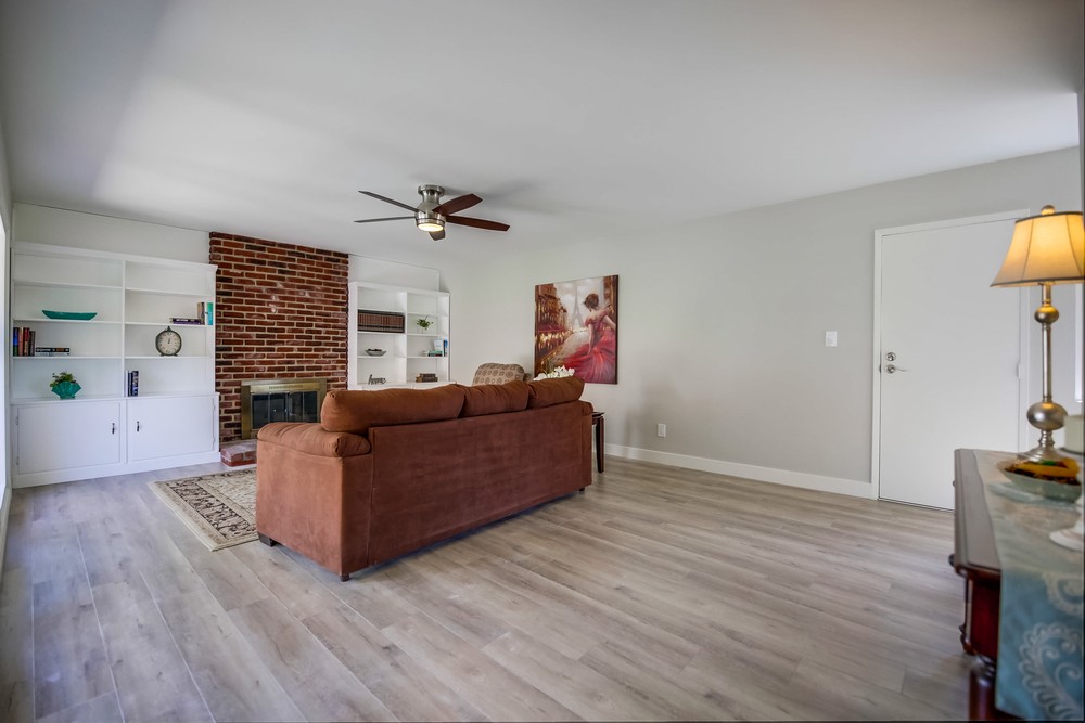 Virtual tour photo 9 of 49 for 2046 Whinchat St