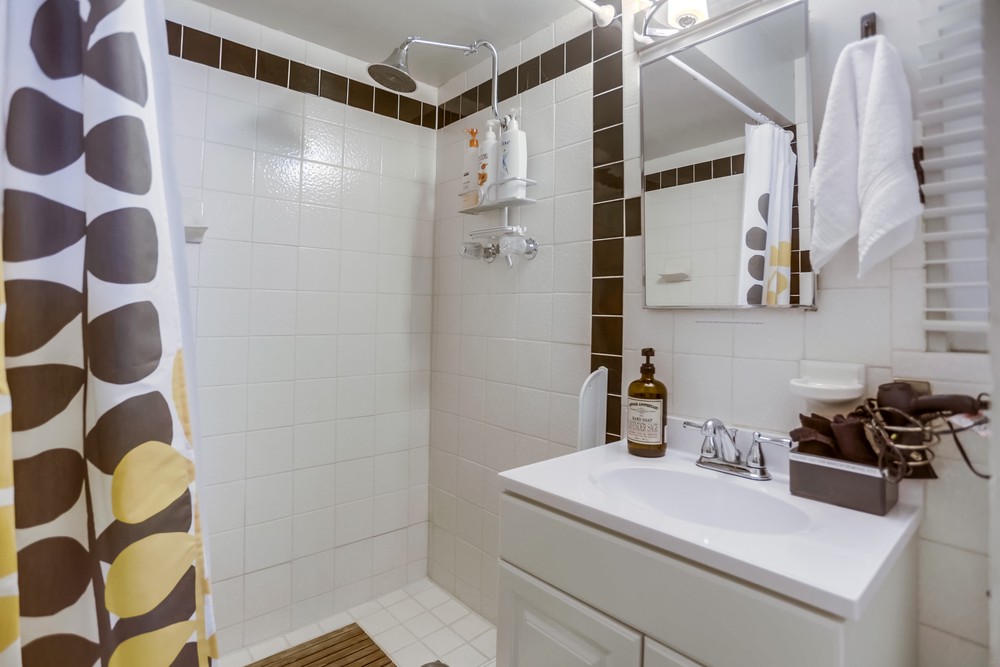 Virtual tour photo 21 of 26 for 2047 Beryl St