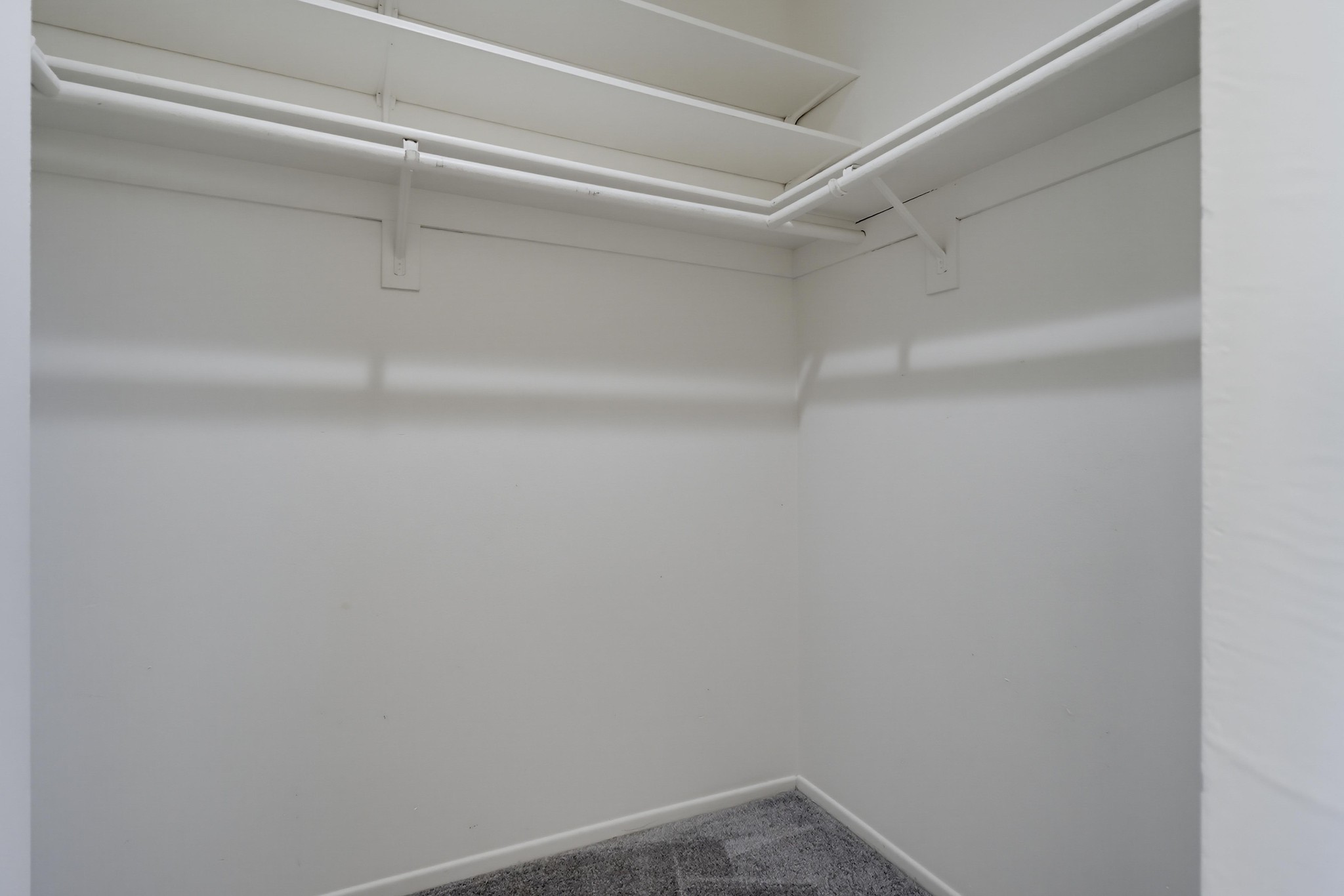 Virtual tour photo 20 of 36 for 2047 Lakeridge Cir Unit 201