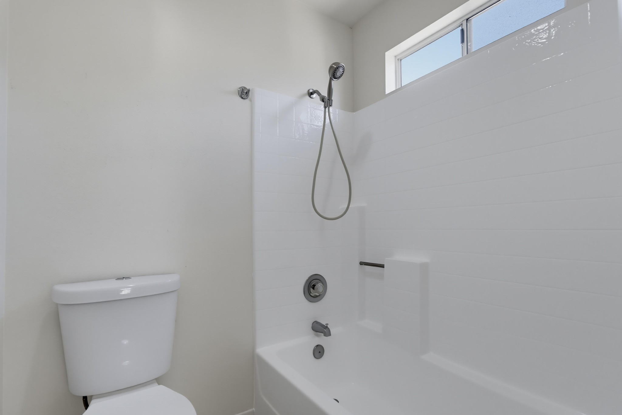 Virtual tour photo 23 of 36 for 2047 Lakeridge Cir Unit 201