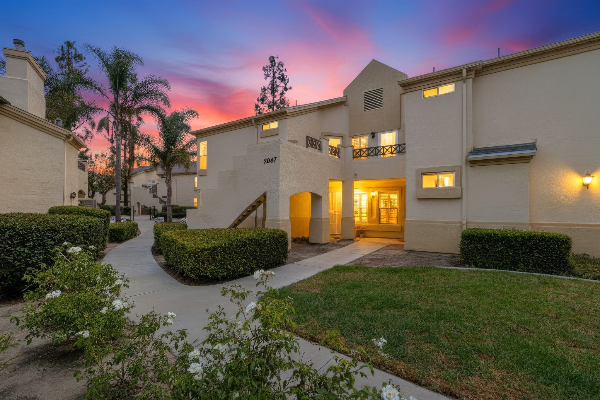 Virtual tour photo 36 of 36 for 2047 Lakeridge Cir Unit 201