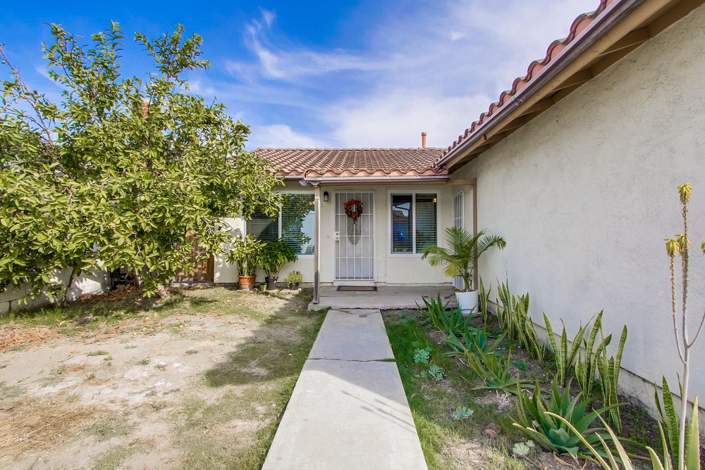 Virtual tour photo 10 of 53 for 205 Treewood St