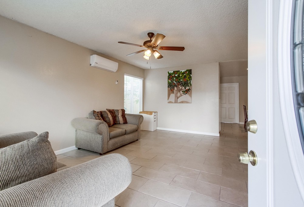 Virtual tour photo 13 of 53 for 205 Treewood St
