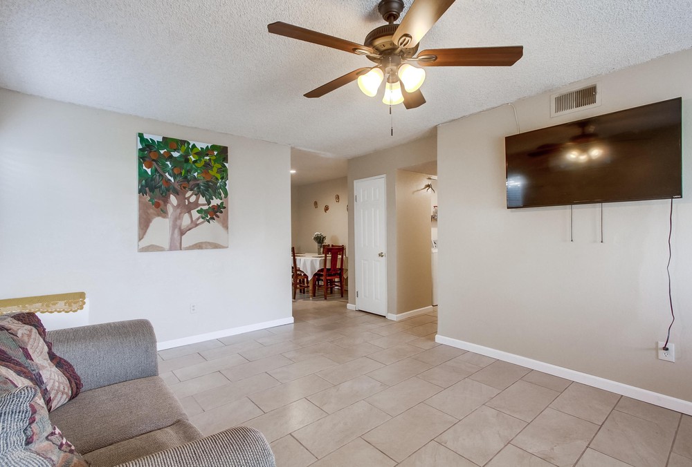 Virtual tour photo 15 of 53 for 205 Treewood St