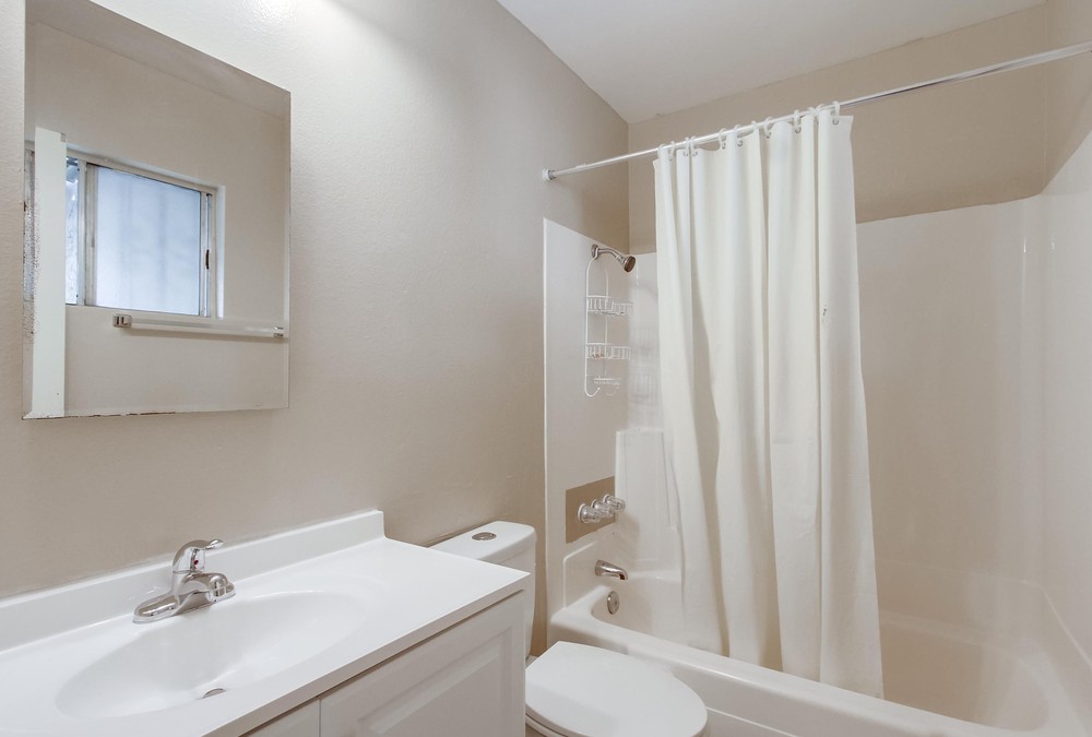 Virtual tour photo 29 of 53 for 205 Treewood St