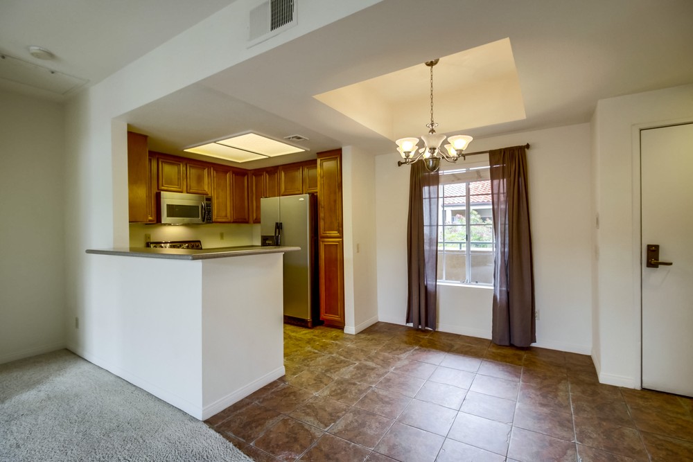 Virtual tour photo 11 of 36 for 2050 Camino De La Reina #307