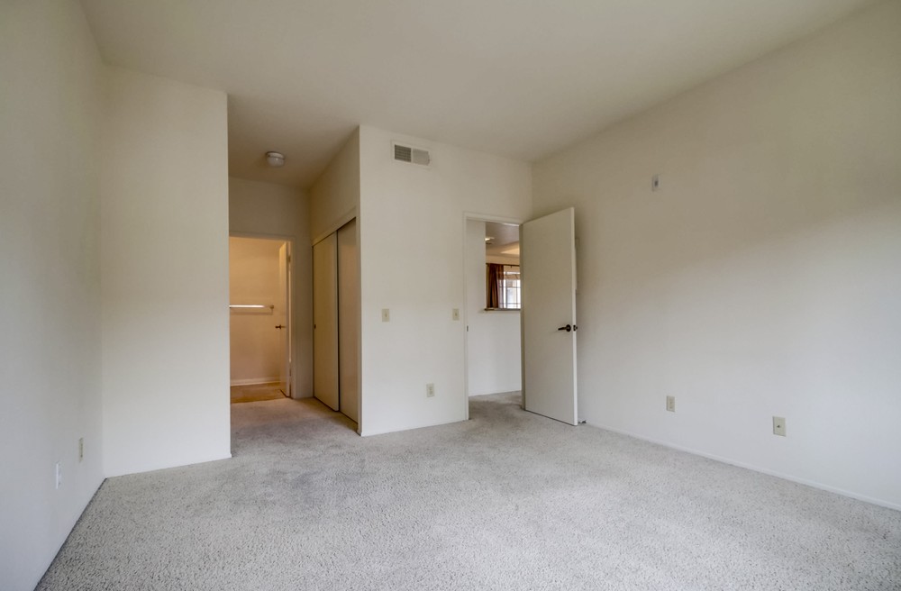 Virtual tour photo 21 of 36 for 2050 Camino De La Reina #307