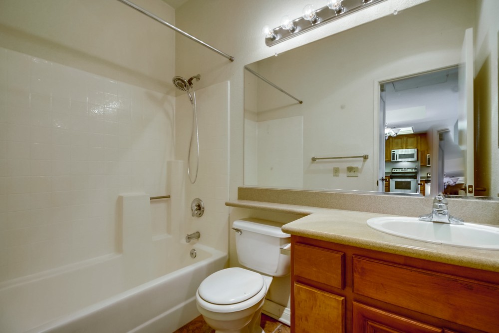 Virtual tour photo 26 of 36 for 2050 Camino De La Reina #307