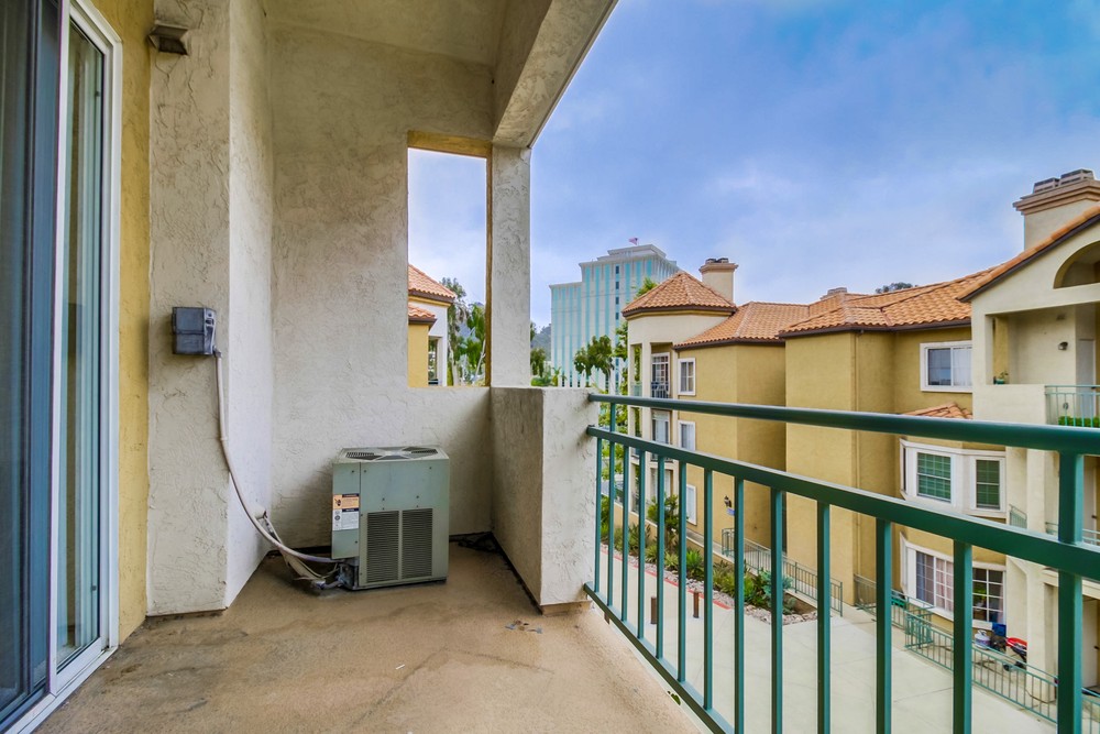 Virtual tour photo 29 of 36 for 2050 Camino De La Reina #307