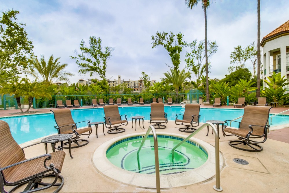 Virtual tour photo 34 of 36 for 2050 Camino De La Reina #307