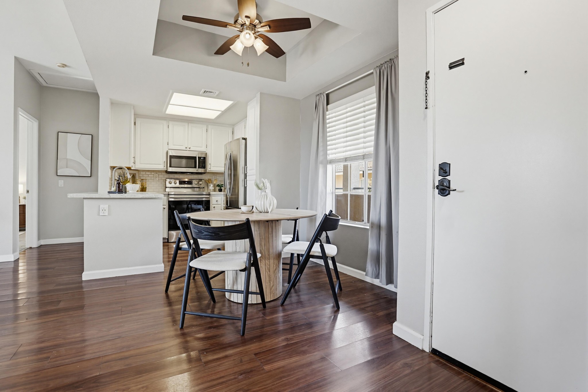 Virtual tour photo 8 of 33 for 2050 Camino De La Reina UNIT 316