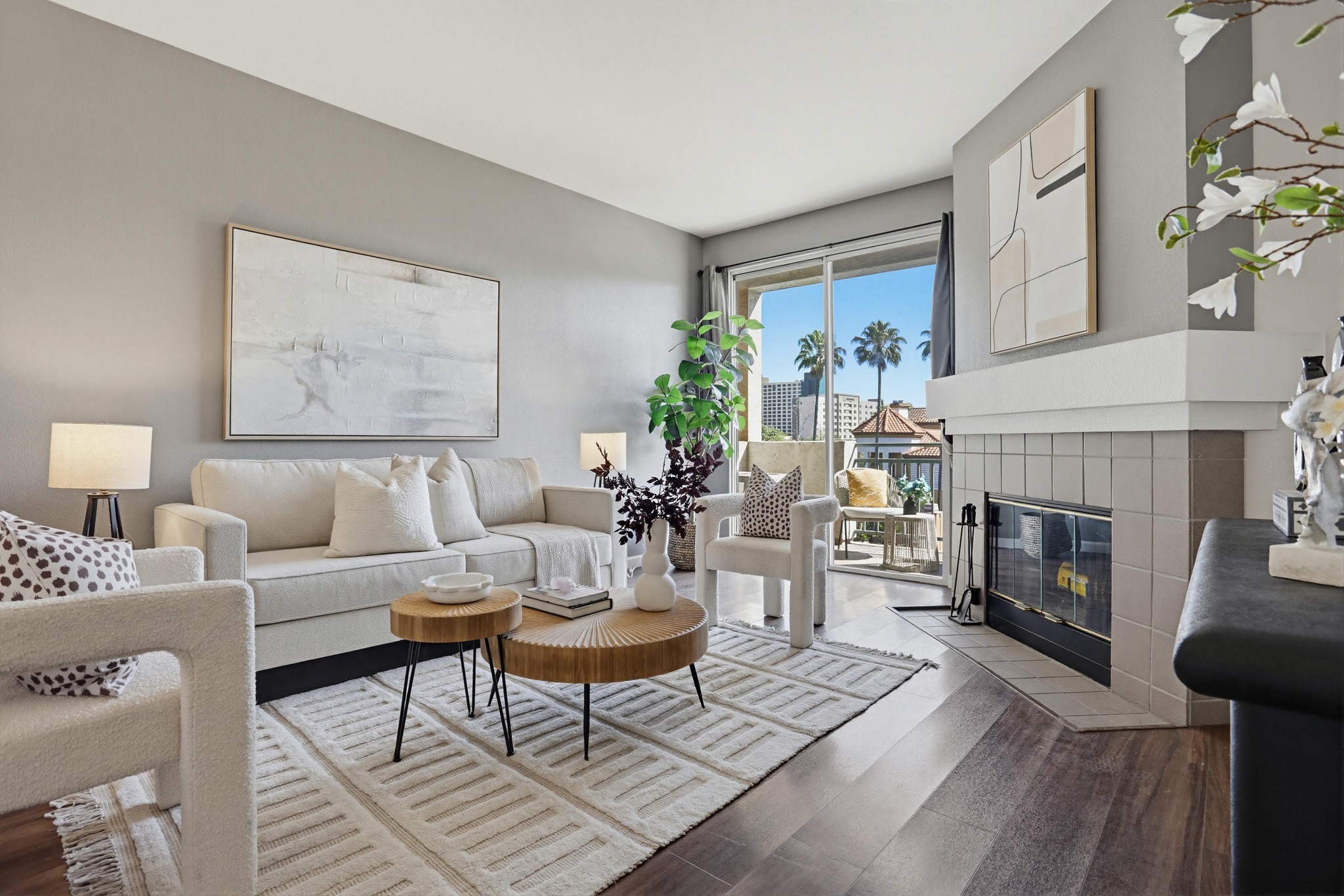 Virtual tour photo 10 of 33 for 2050 Camino De La Reina UNIT 316