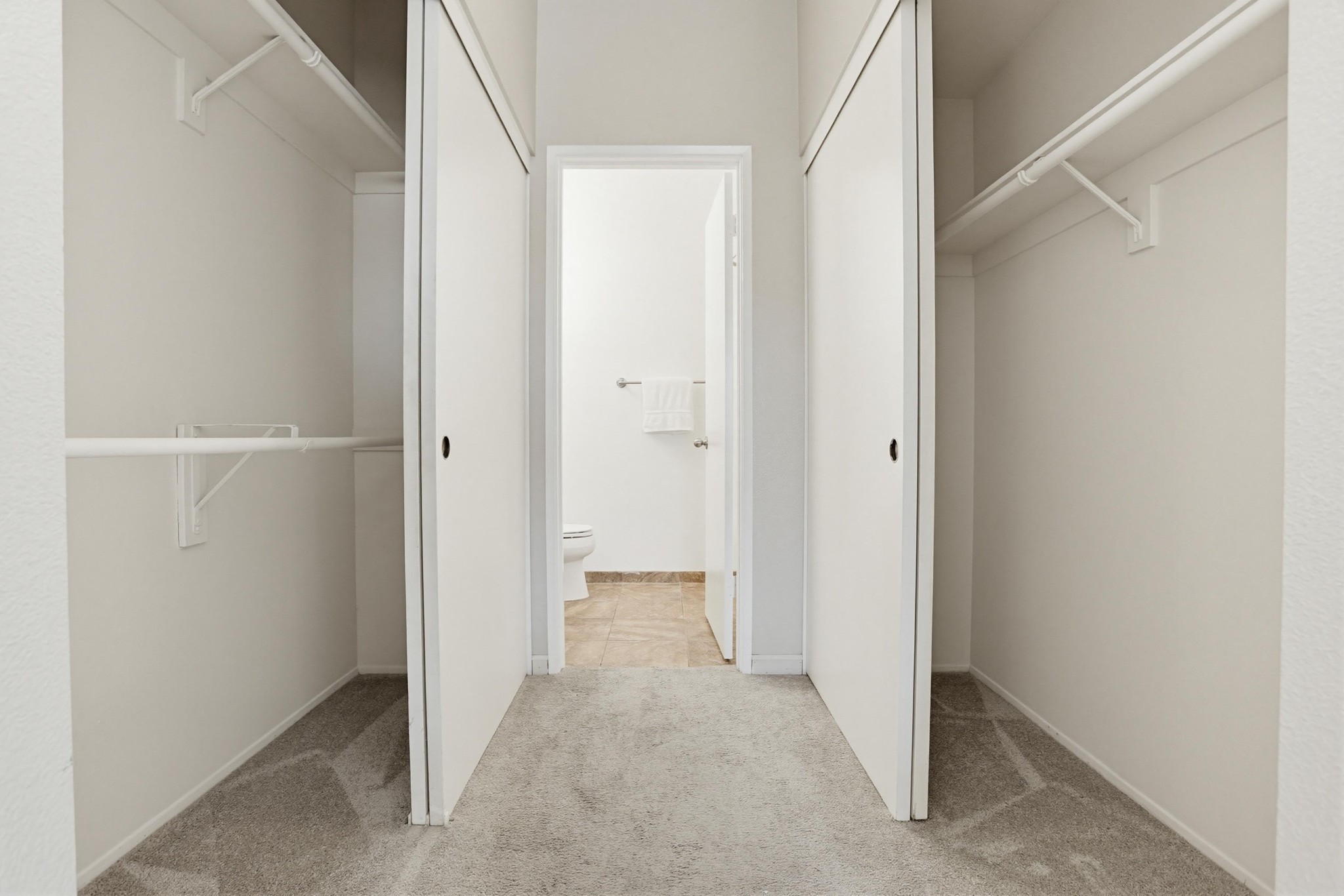 Virtual tour photo 21 of 33 for 2050 Camino De La Reina UNIT 316