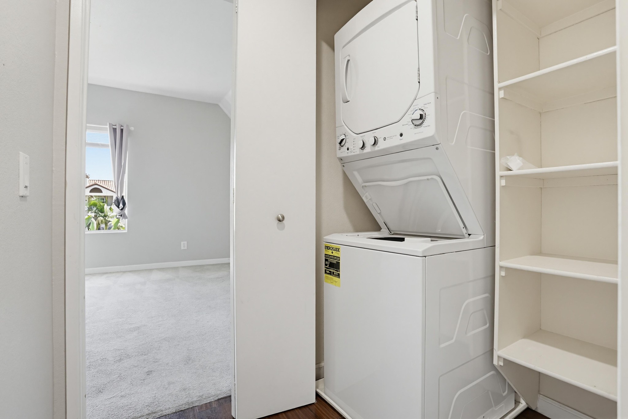 Virtual tour photo 29 of 33 for 2050 Camino De La Reina UNIT 316