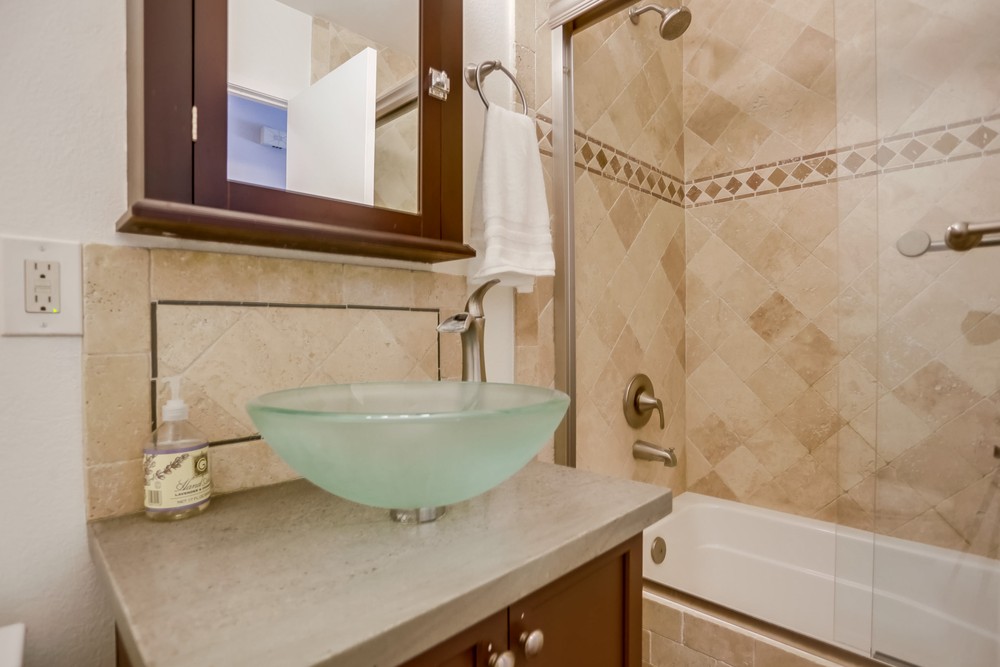 Virtual tour photo 23 of 49 for 2051 Boundary St