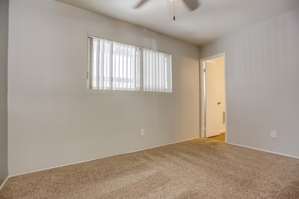 Virtual tour photo 25 of 49 for 2051 Boundary St