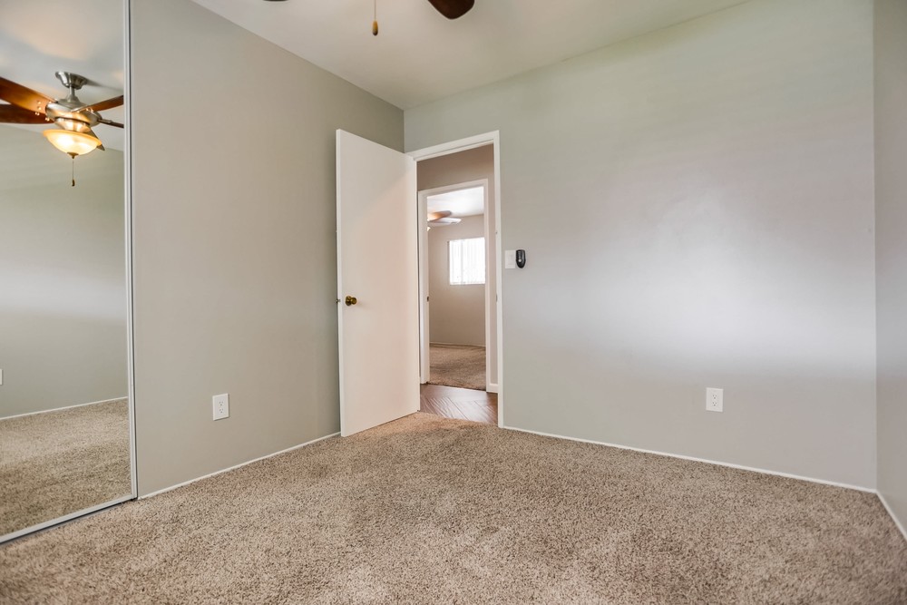 Virtual tour photo 30 of 49 for 2051 Boundary St