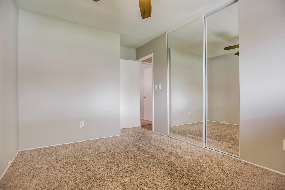 Virtual tour photo 33 of 49 for 2051 Boundary St