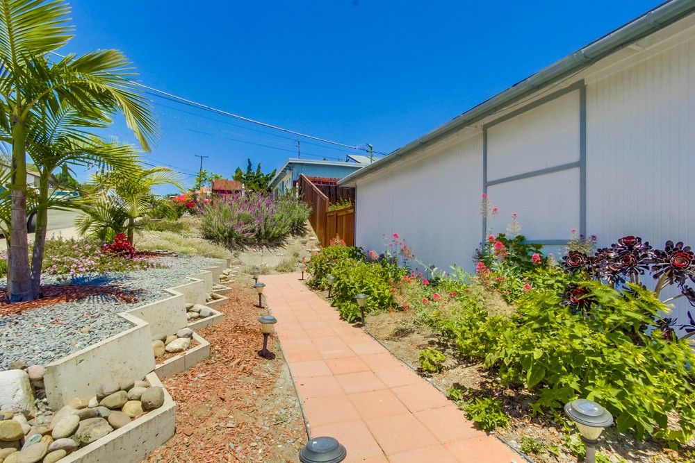 Virtual tour photo 6 of 35 for 2051 Boundary St
