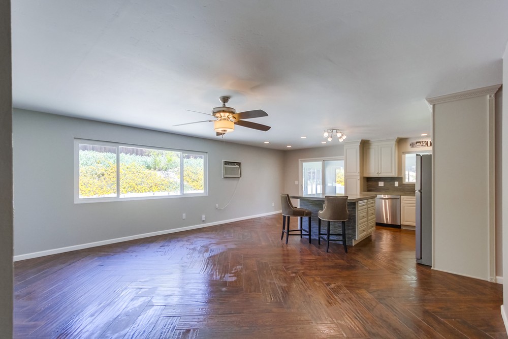 Virtual tour photo 7 of 35 for 2051 Boundary St