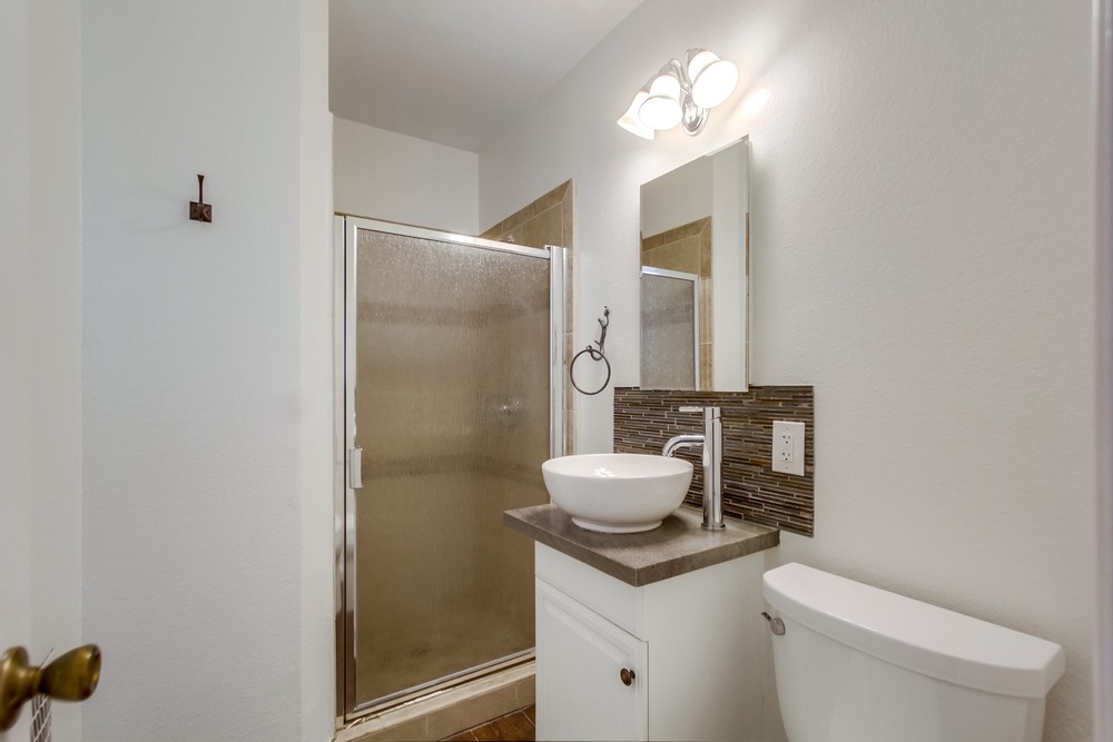 Virtual tour photo 20 of 35 for 2051 Boundary St