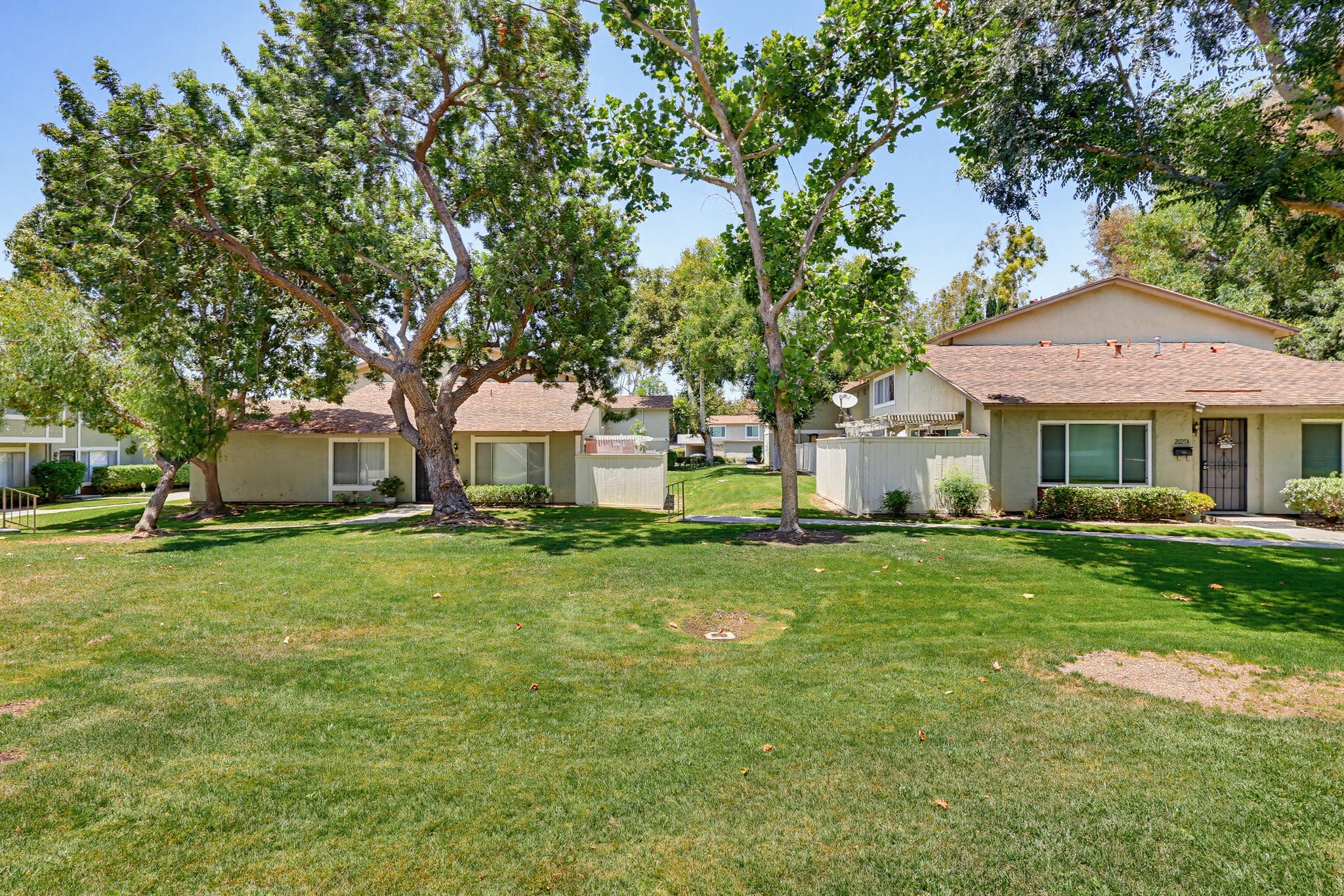 Virtual tour photo 4 of 44 for 2053 E Aroma Dr