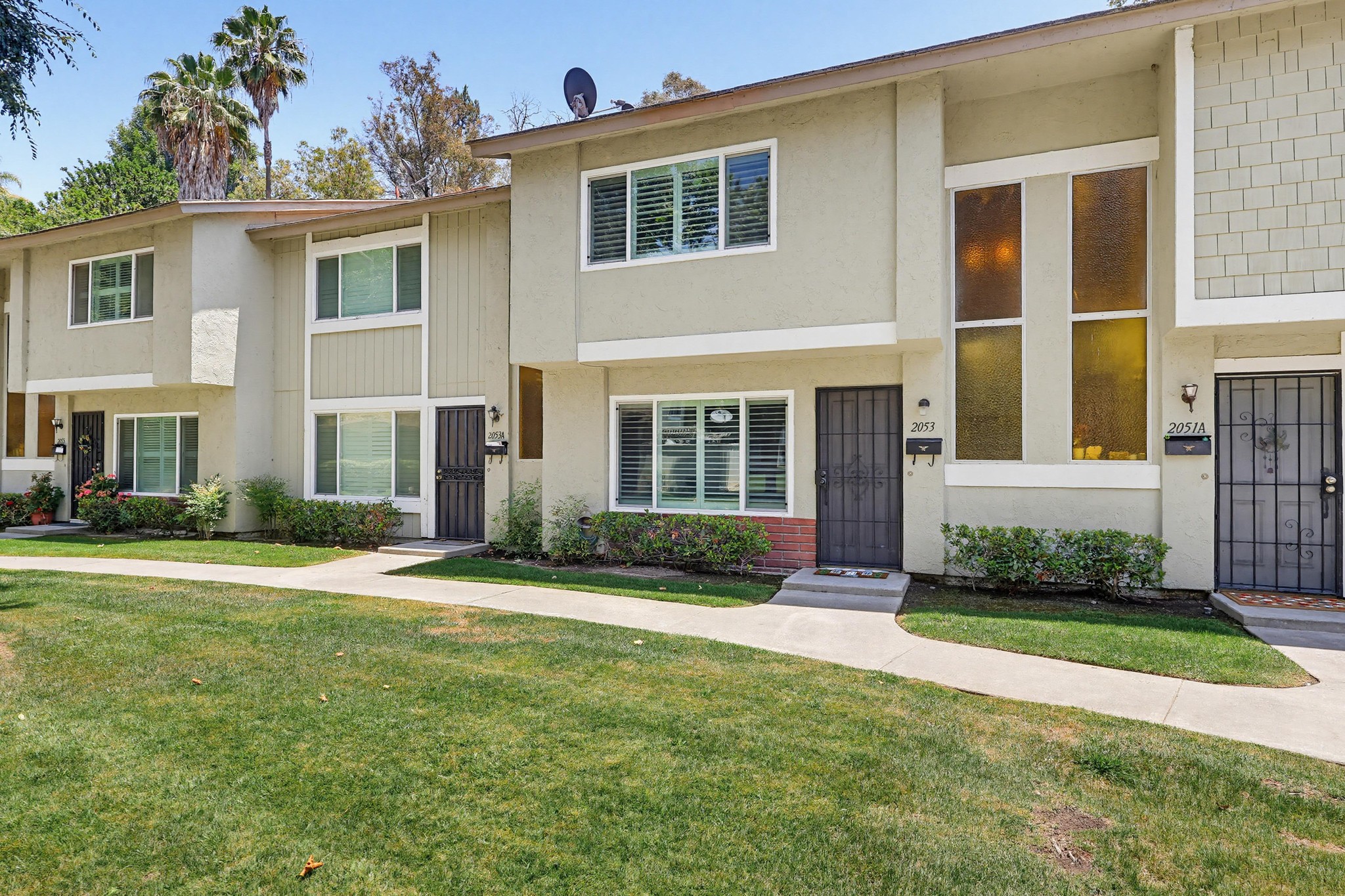 Virtual tour photo 3 of 44 for 2053 E Aroma Dr