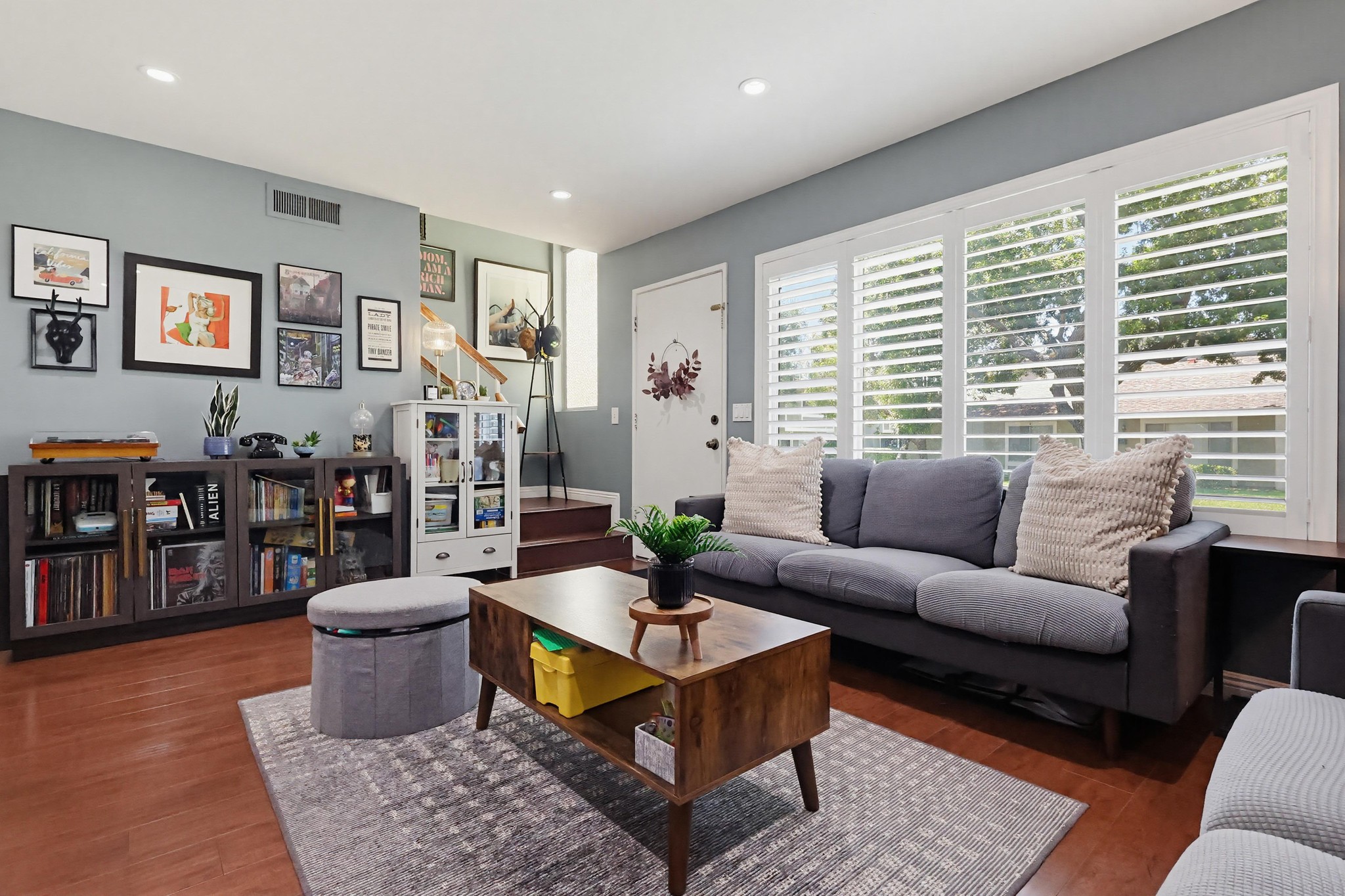 Virtual tour photo 10 of 44 for 2053 E Aroma Dr