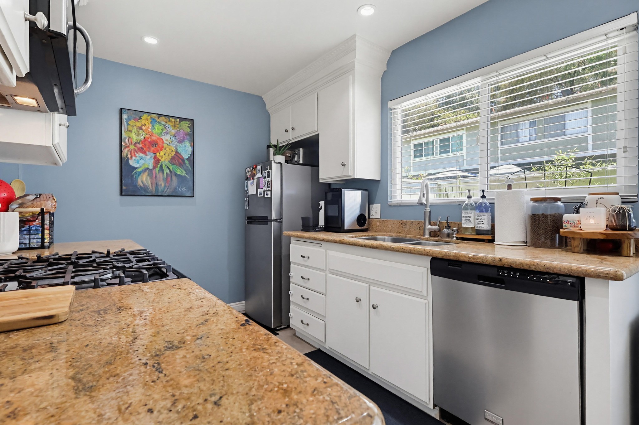 Virtual tour photo 16 of 44 for 2053 E Aroma Dr