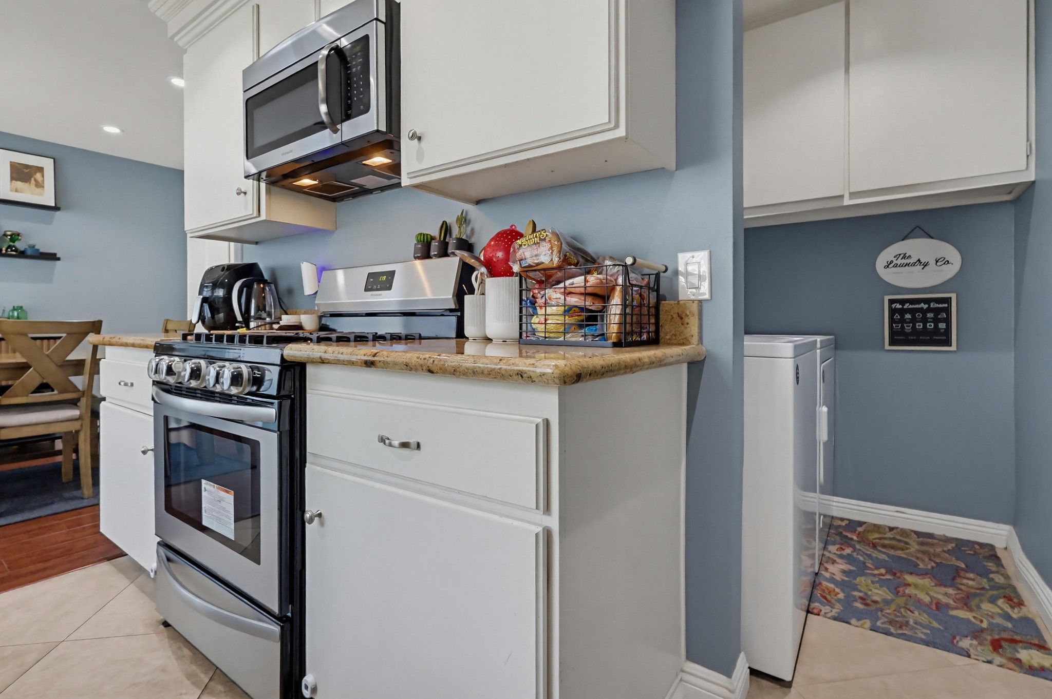Virtual tour photo 22 of 44 for 2053 E Aroma Dr