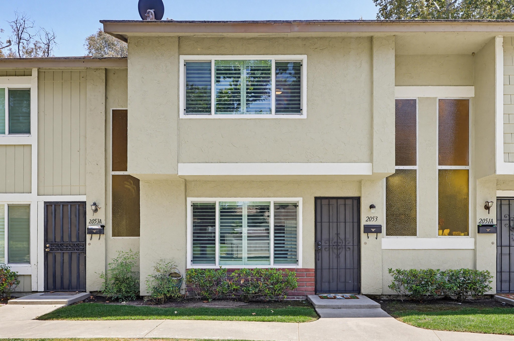 Virtual tour photo 1 of 44 for 2053 E Aroma Dr