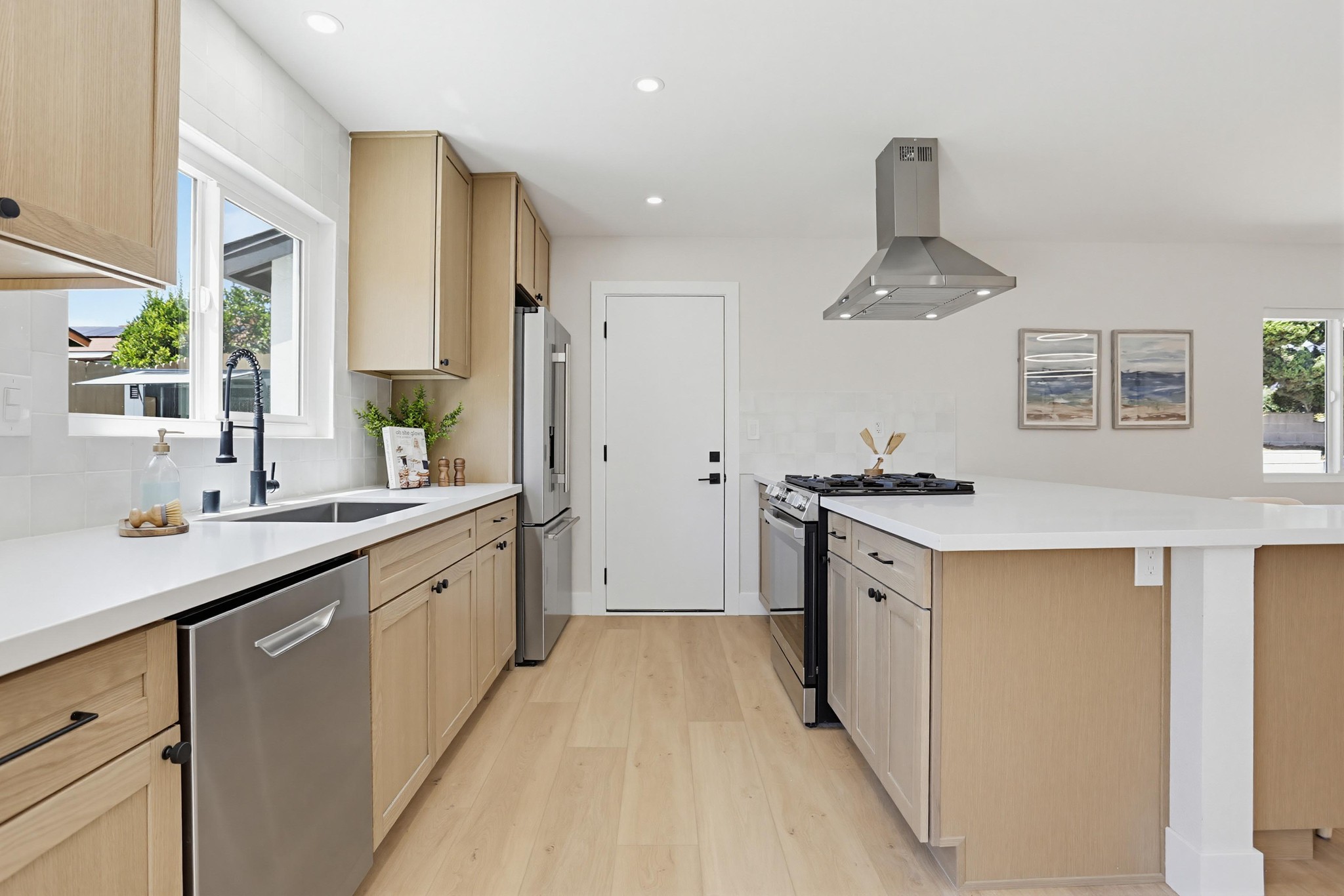 Virtual tour photo 17 of 38 for 2054 Judson St