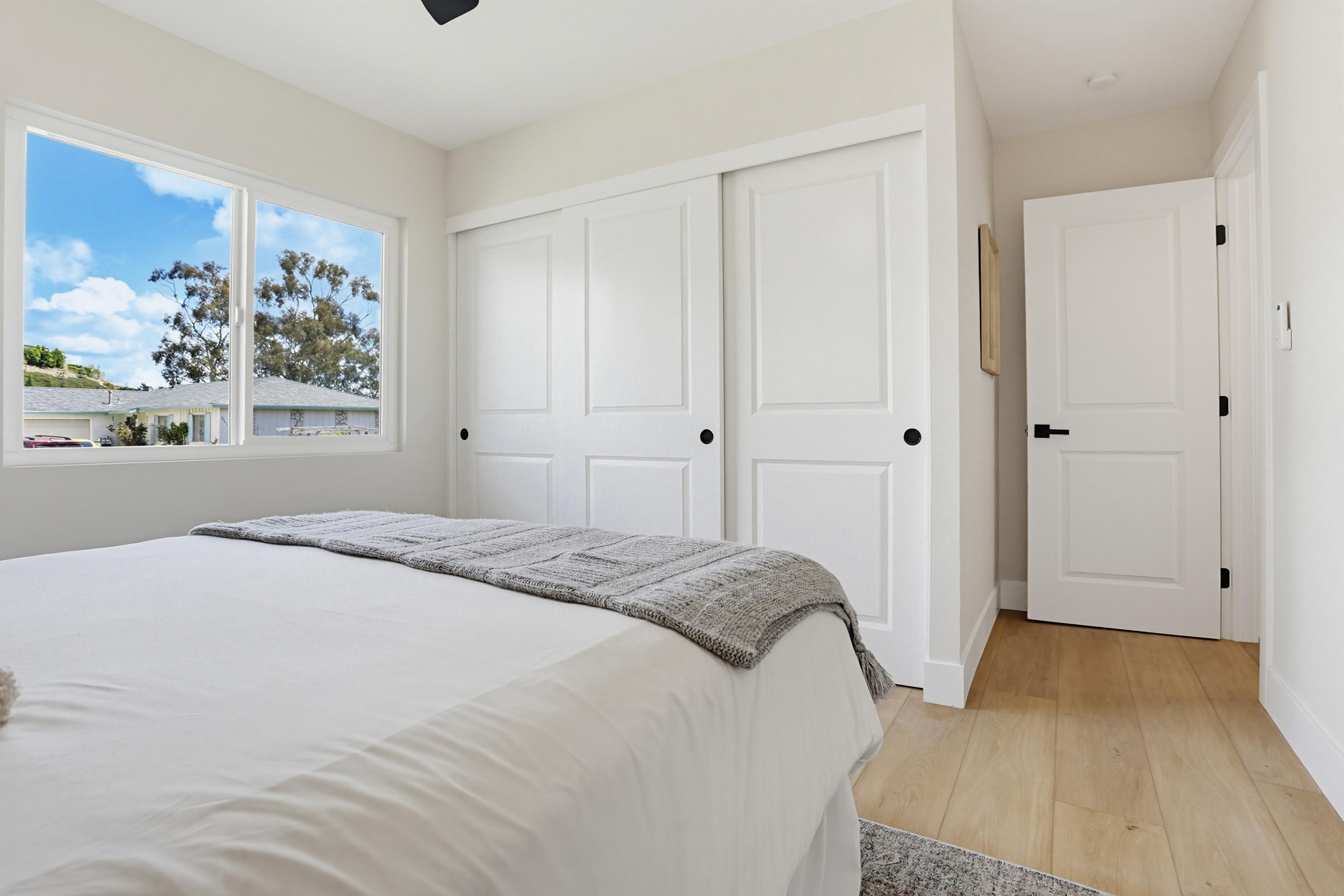 Virtual tour photo 27 of 38 for 2054 Judson St