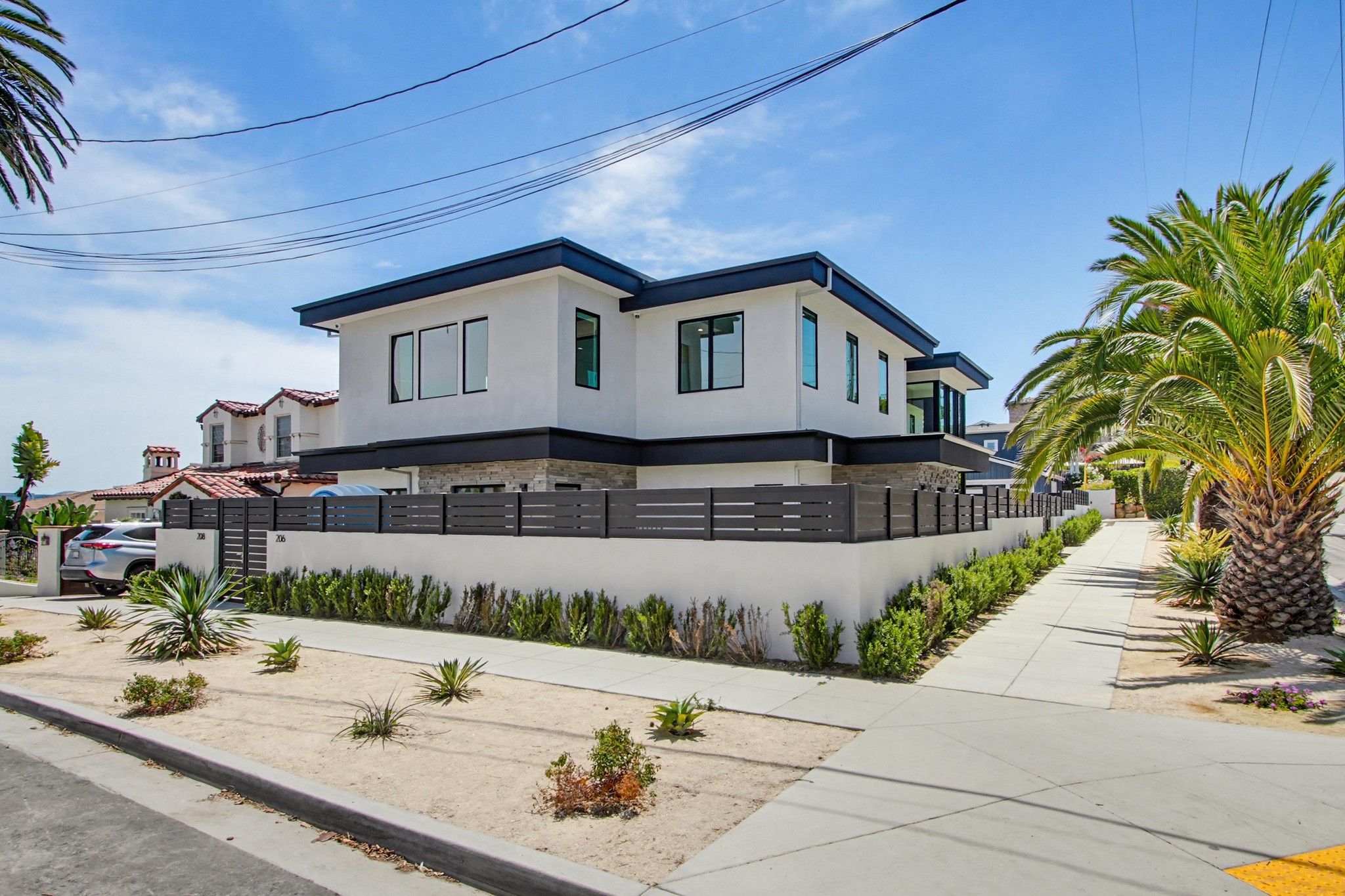 Virtual tour photo 5 of 93 for 206 4th St