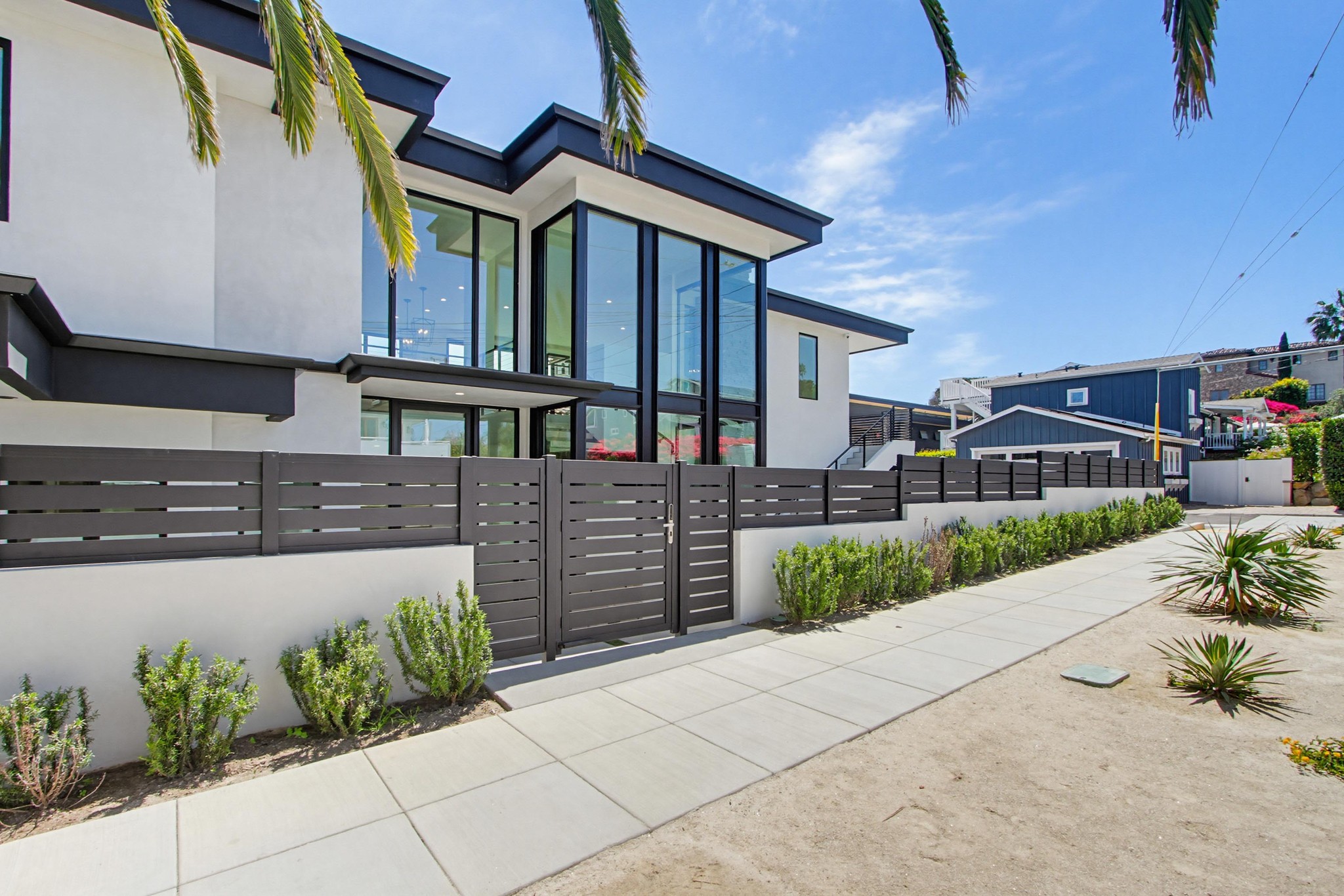 Virtual tour photo 6 of 93 for 206 4th St