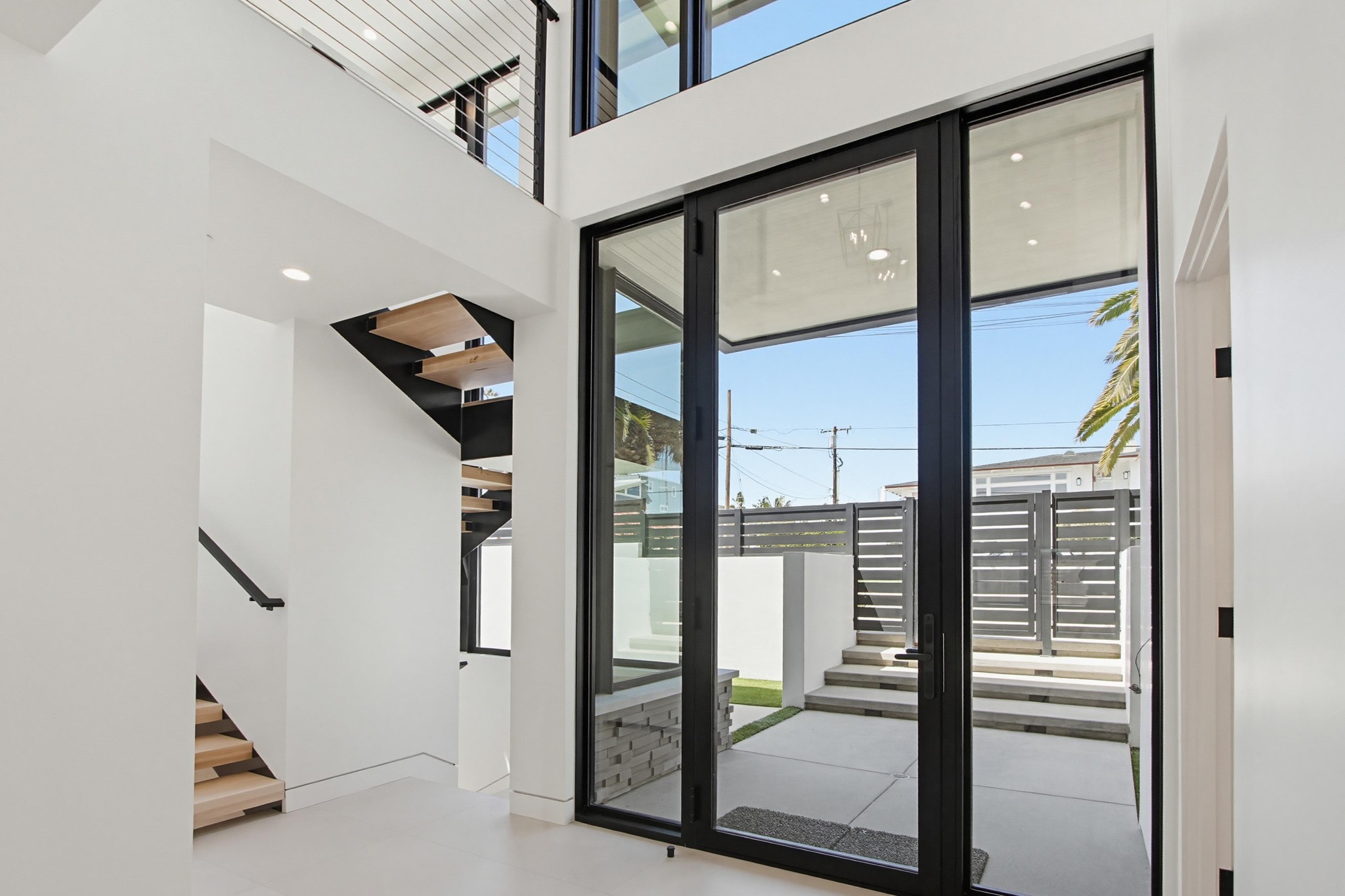 Virtual tour photo 11 of 93 for 206 4th St