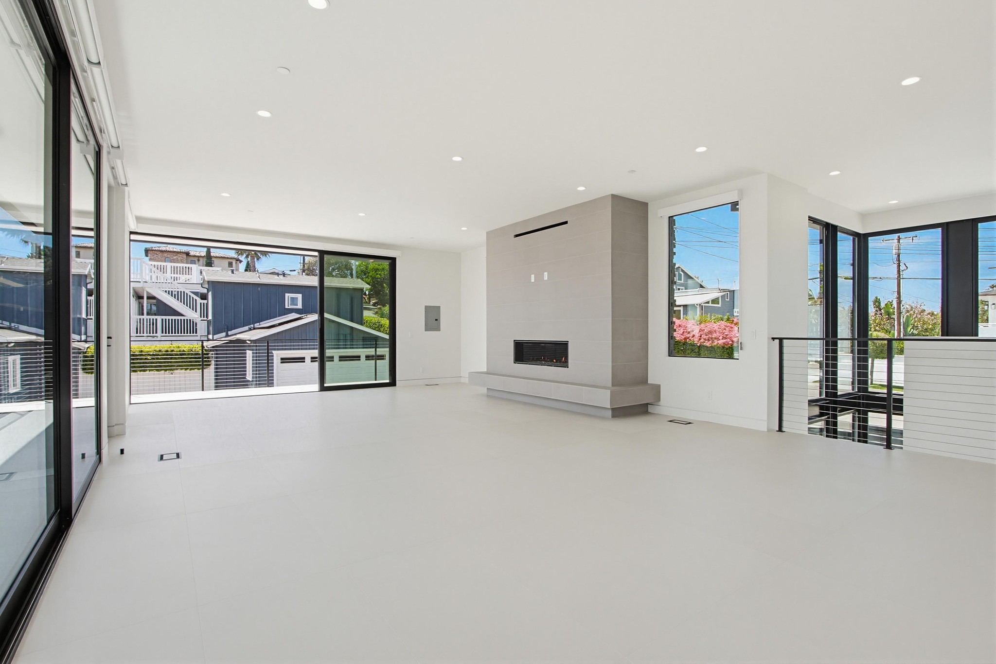 Virtual tour photo 22 of 93 for 206 4th St