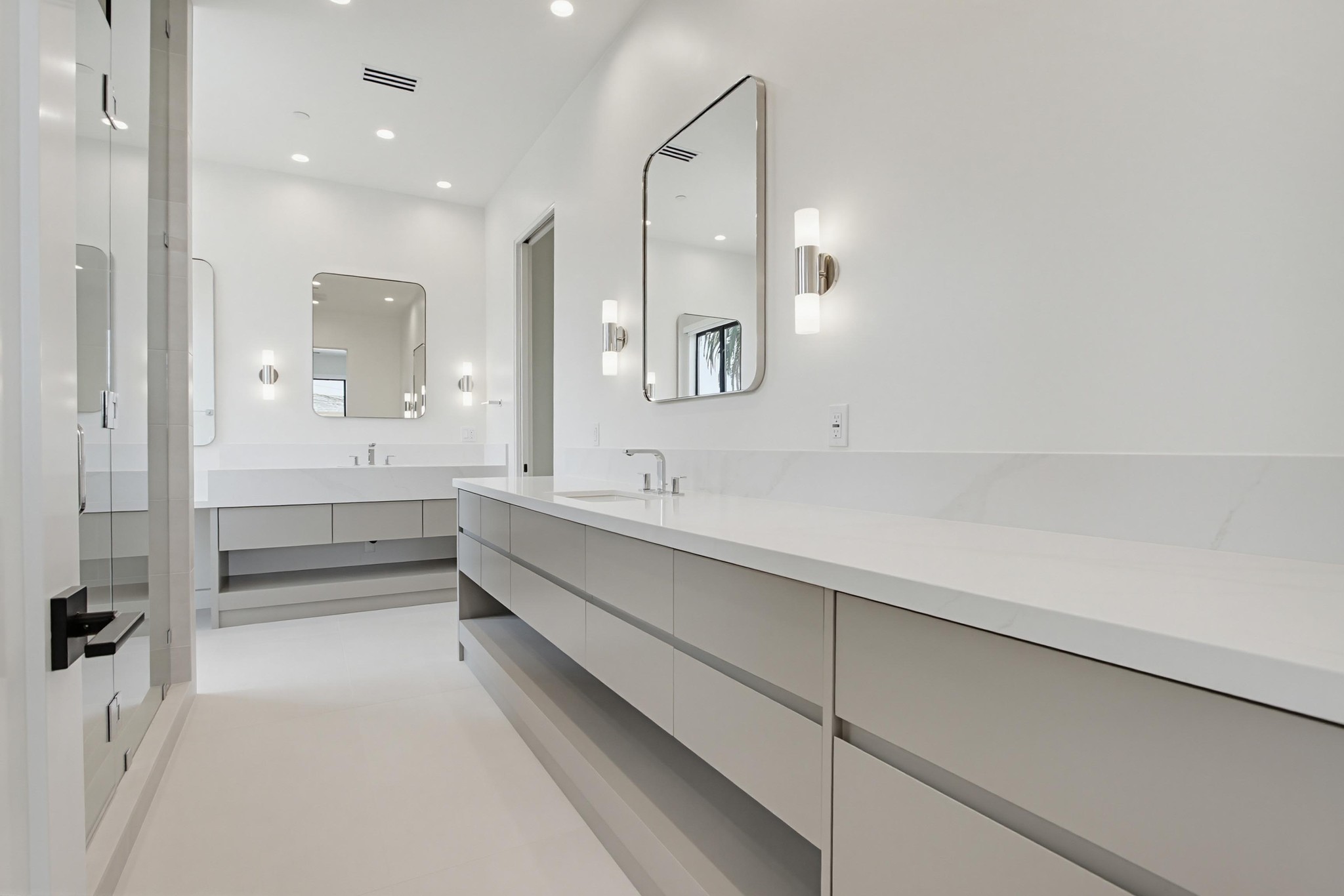 Virtual tour photo 45 of 93 for 206 4th St