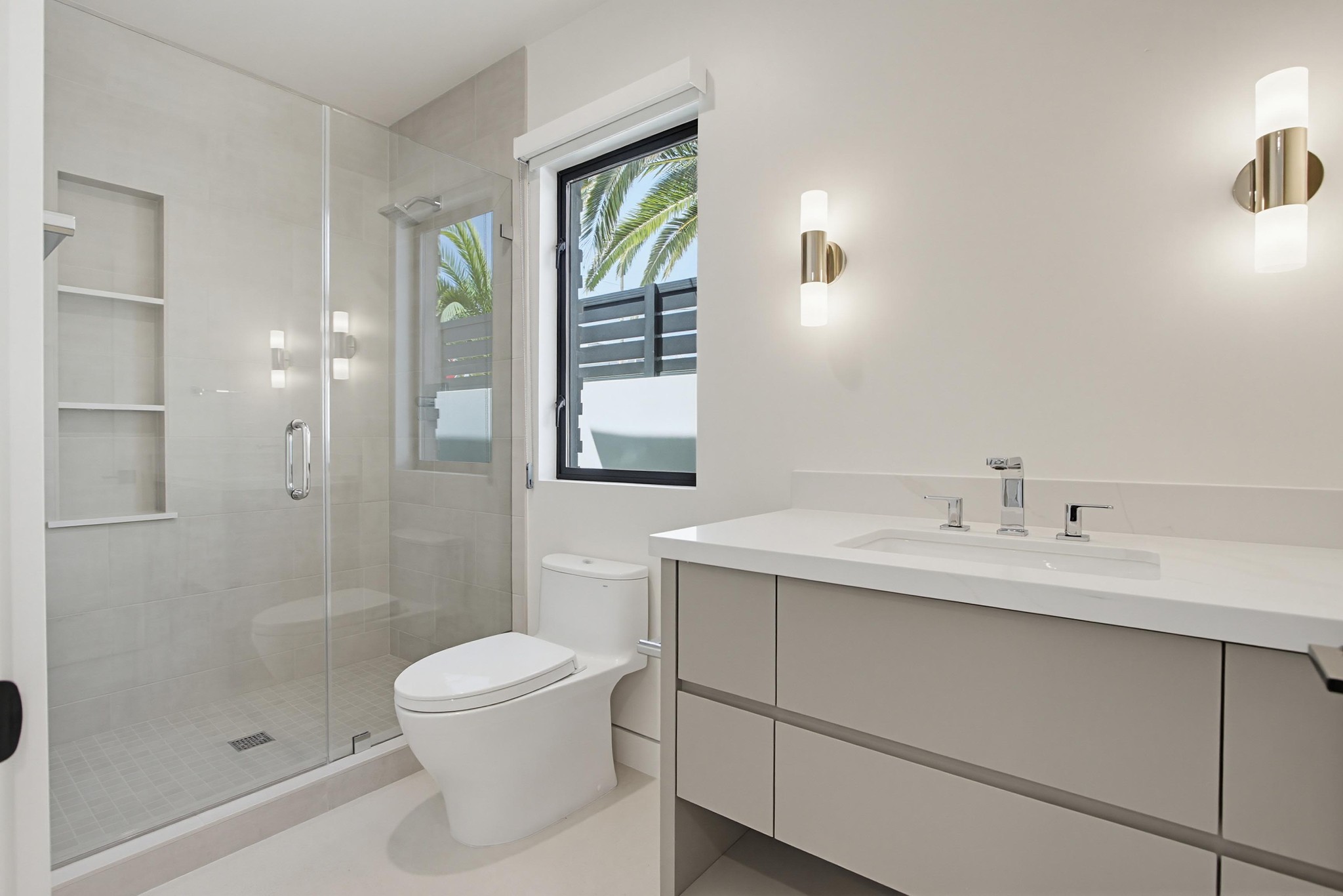 Virtual tour photo 54 of 93 for 206 4th St