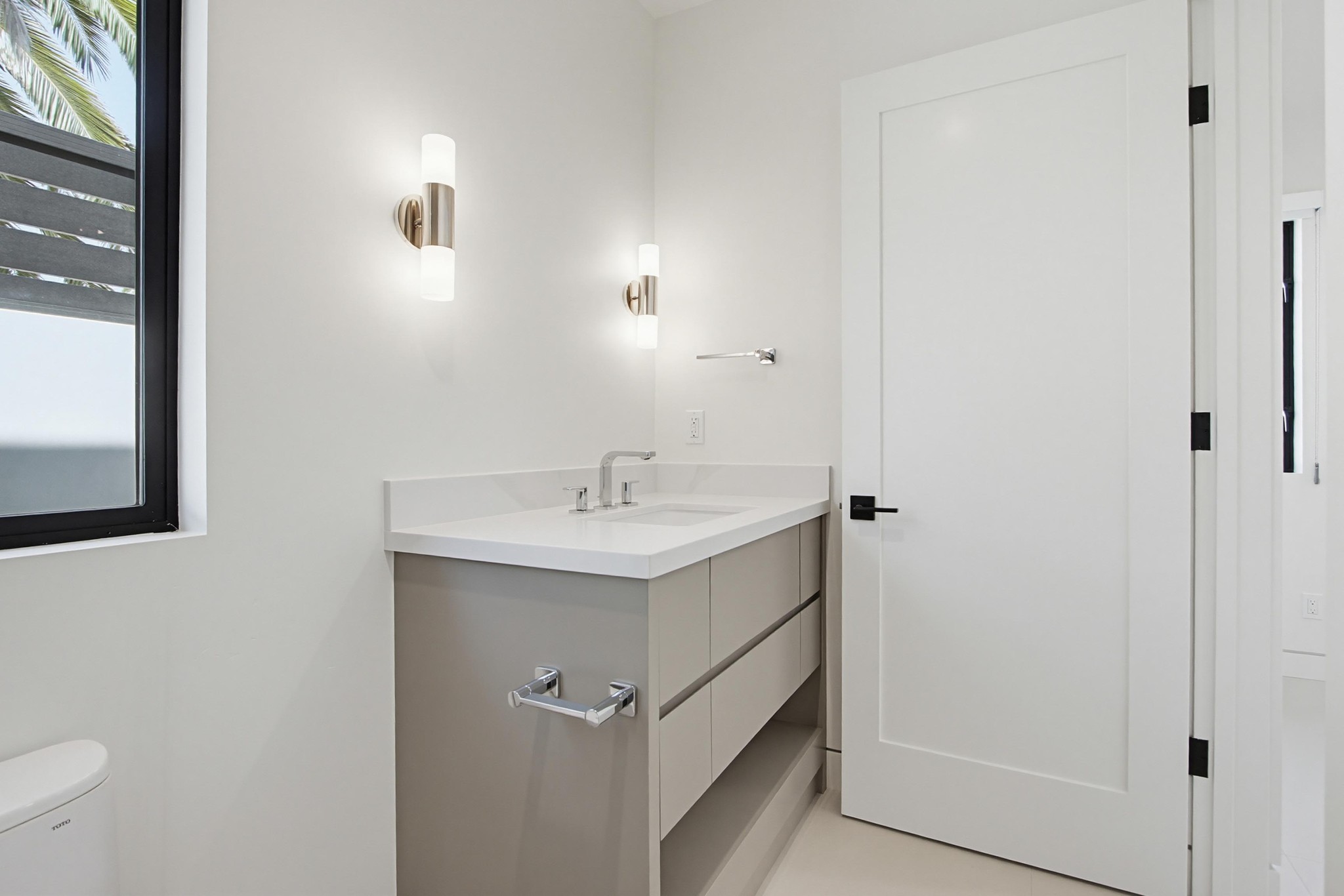 Virtual tour photo 55 of 93 for 206 4th St