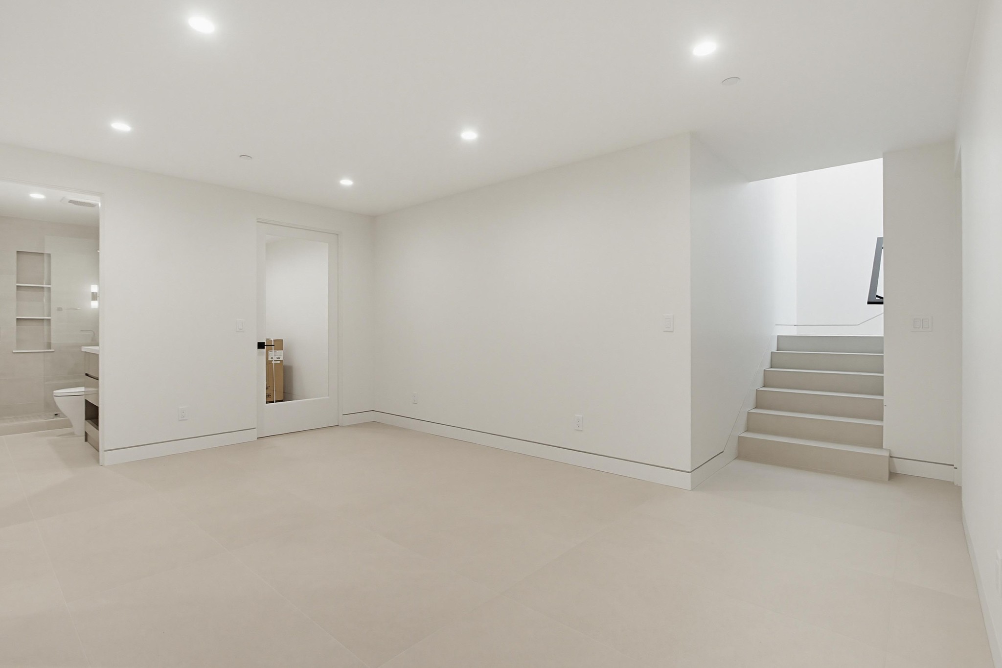 Virtual tour photo 67 of 93 for 206 4th St