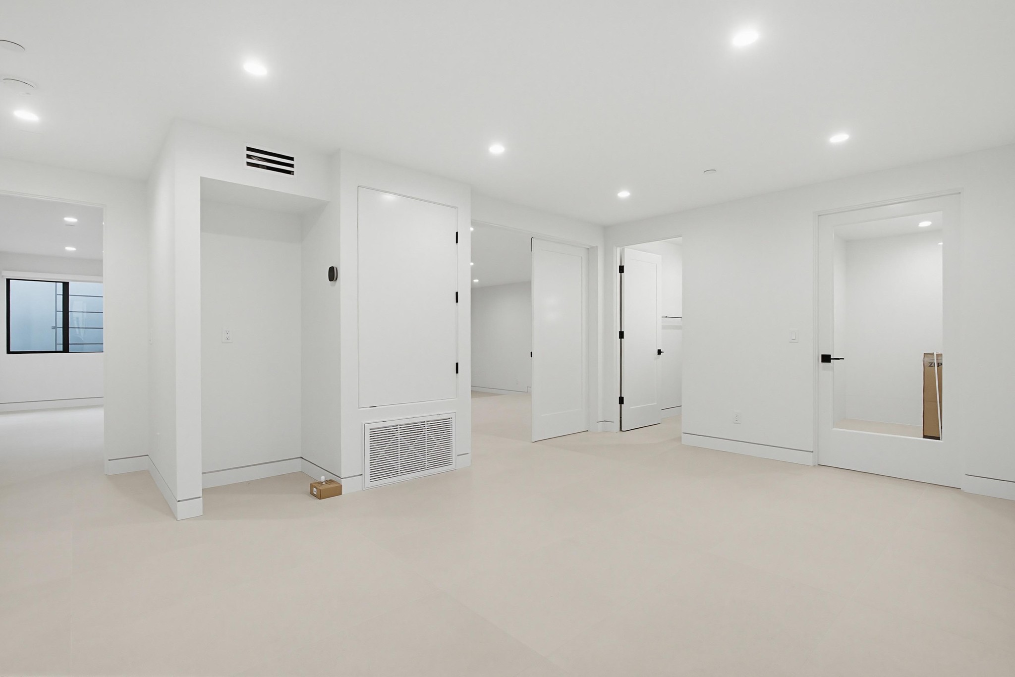 Virtual tour photo 68 of 93 for 206 4th St