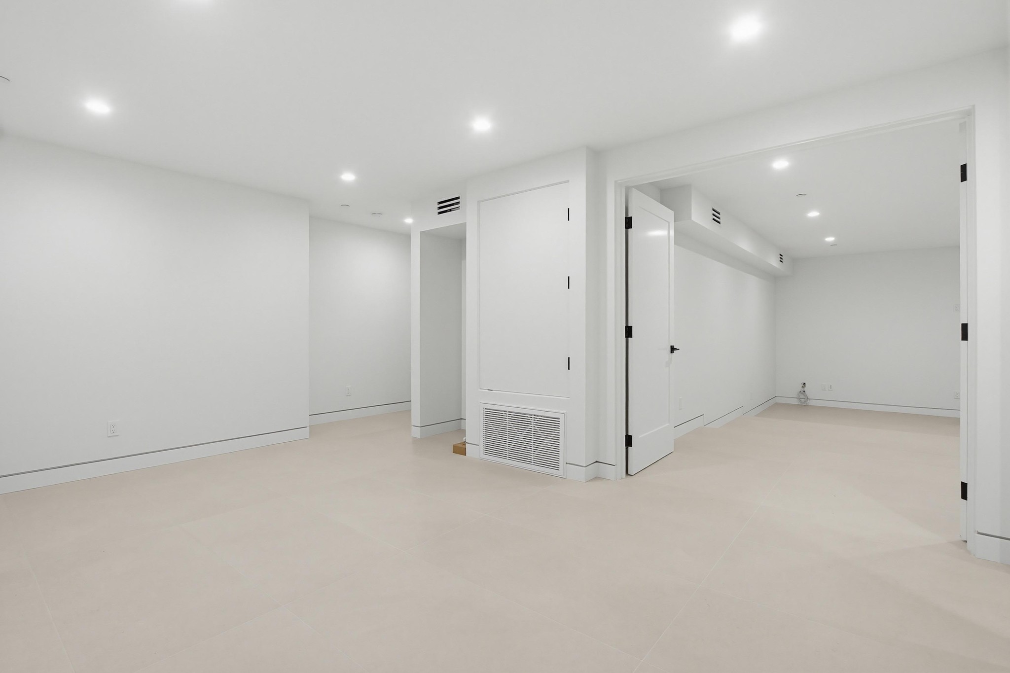 Virtual tour photo 69 of 93 for 206 4th St
