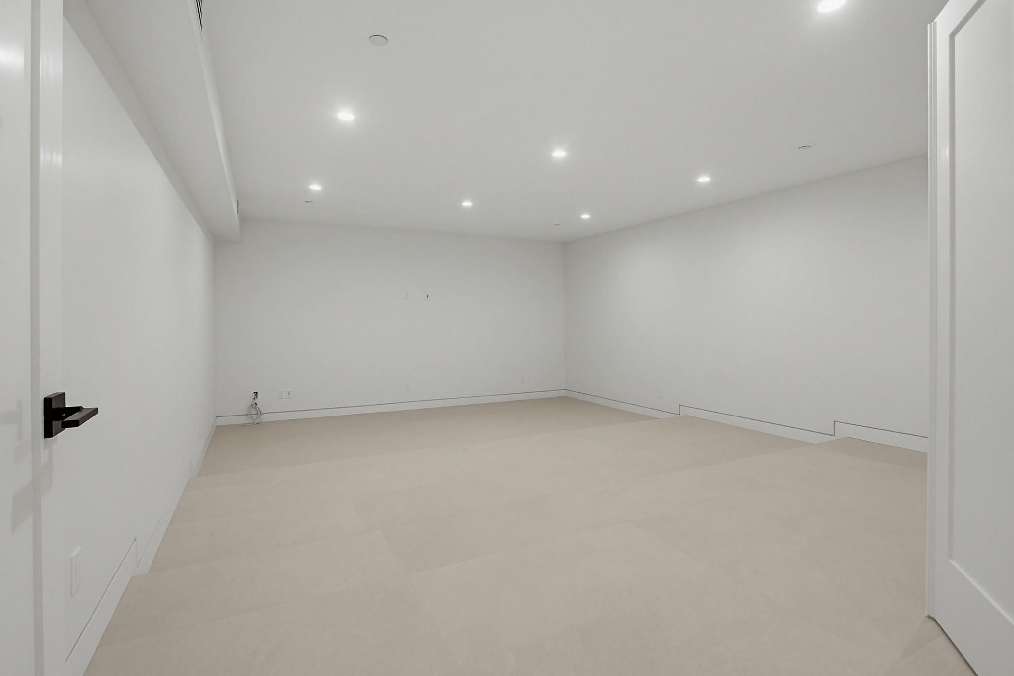 Virtual tour photo 70 of 93 for 206 4th St