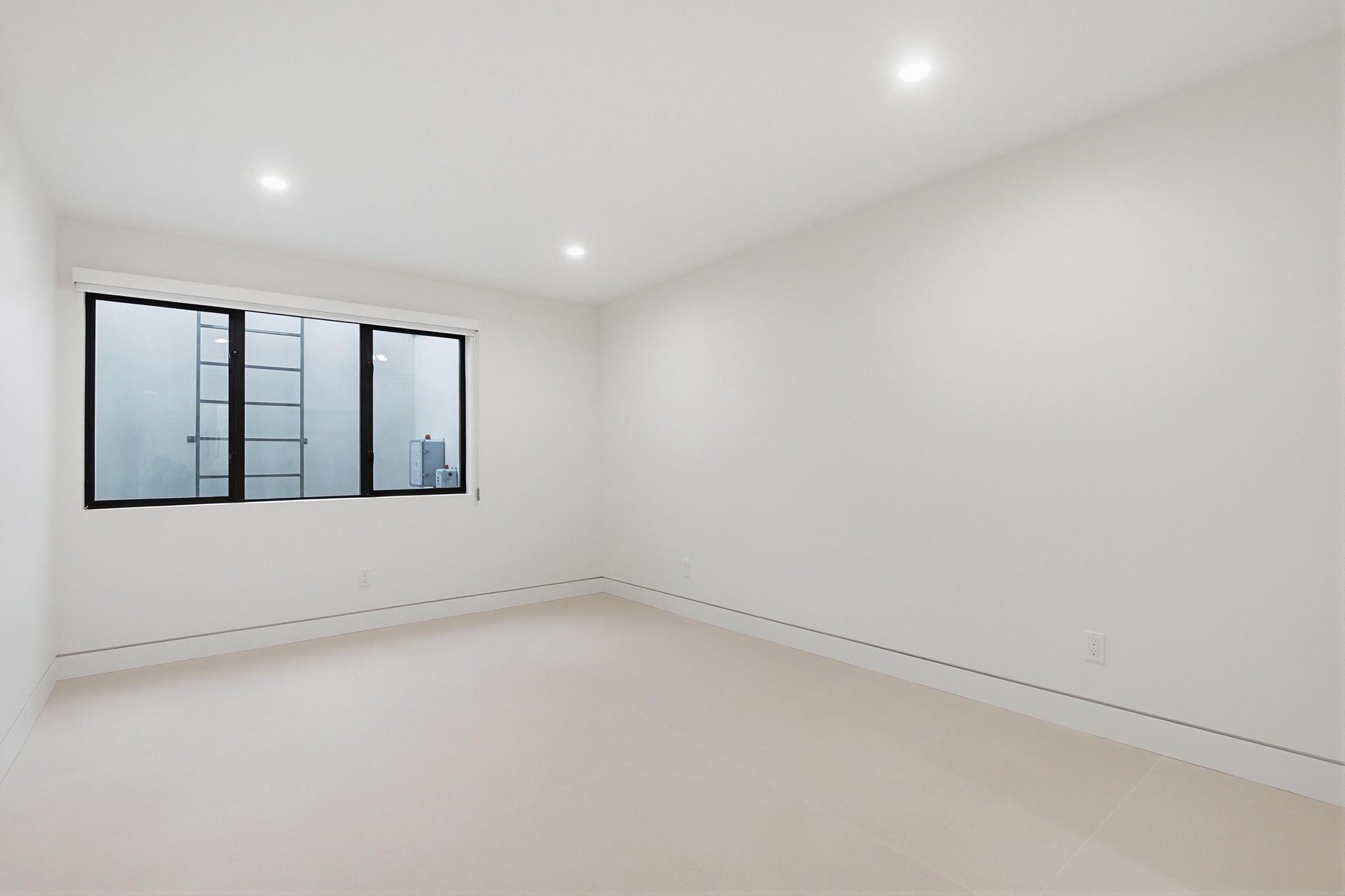 Virtual tour photo 75 of 93 for 206 4th St