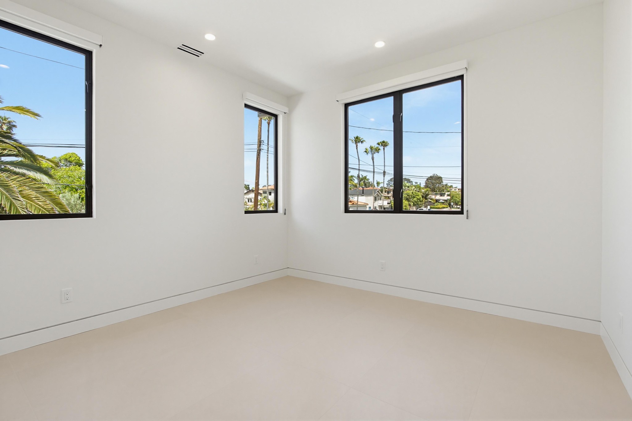 Virtual tour photo 79 of 93 for 206 4th St