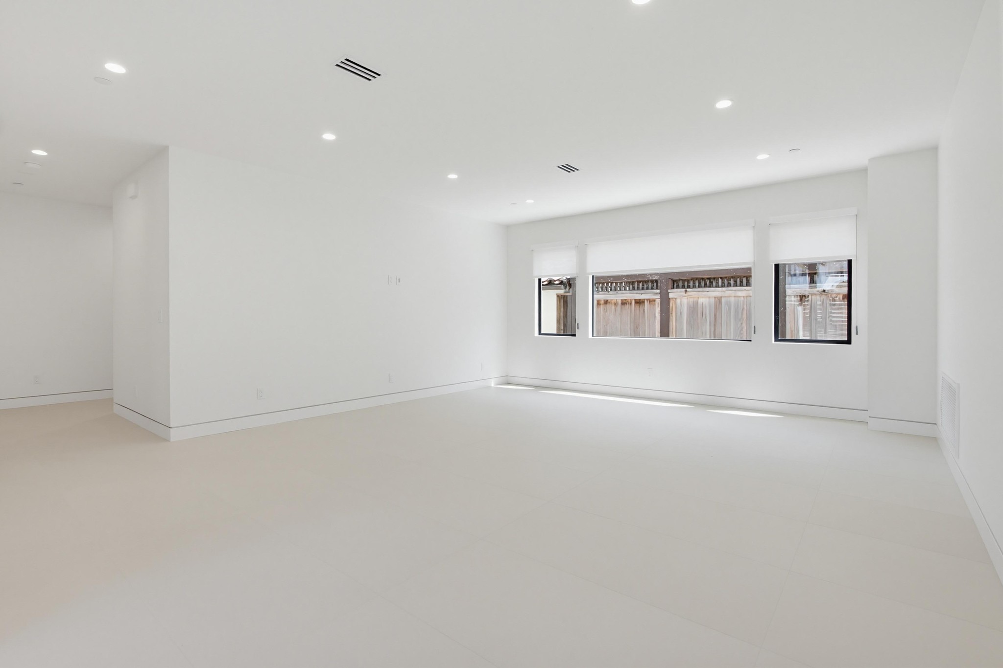 Virtual tour photo 84 of 93 for 206 4th St