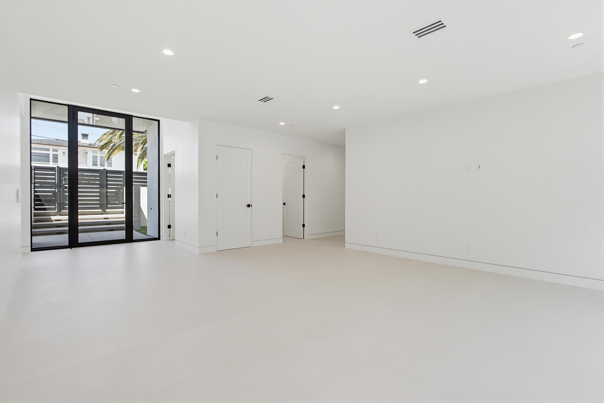 Virtual tour photo 87 of 93 for 206 4th St